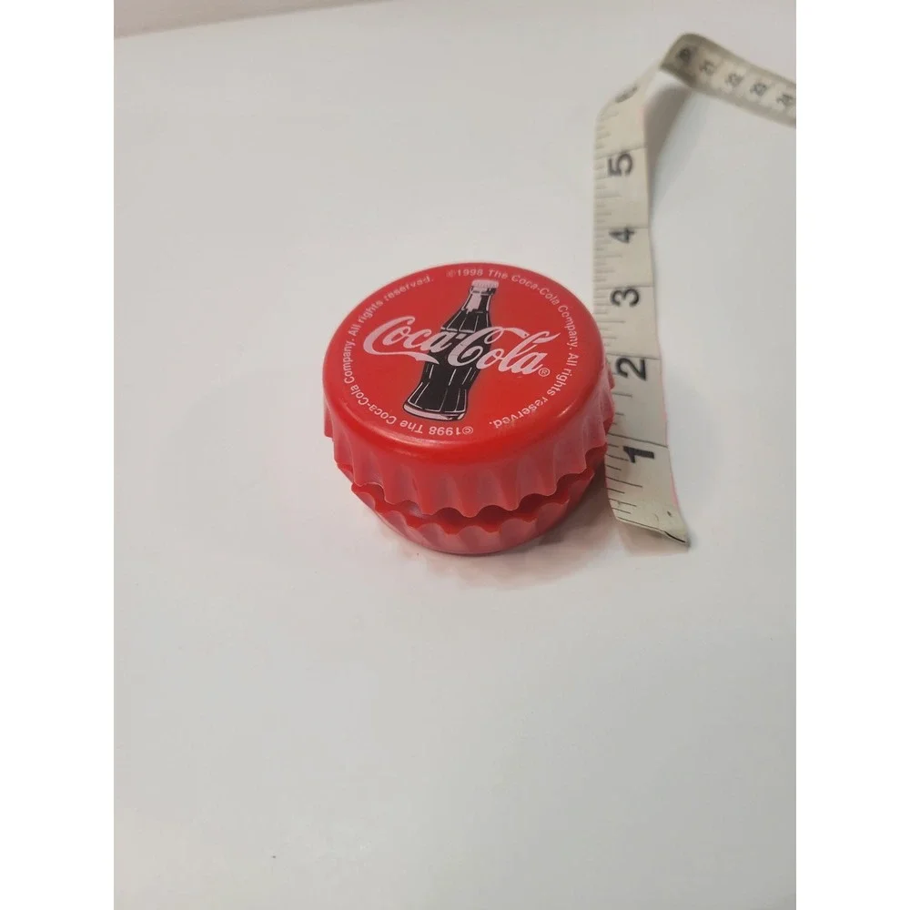 1998‎ Coca Cola Yo Yo Bottle Cap Collectible Toy Red